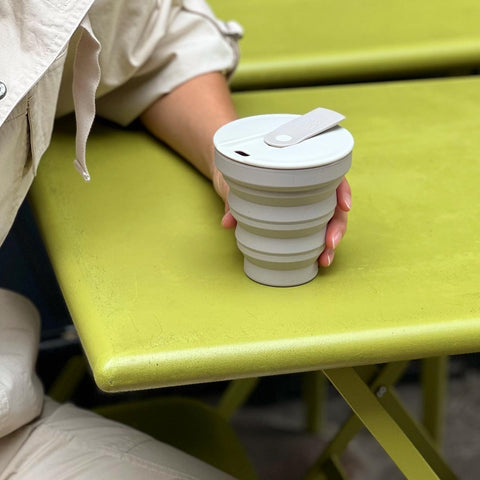 Ceașcă de cafea din sislicon de grad alimentar, reutilizabilă și pliabilă