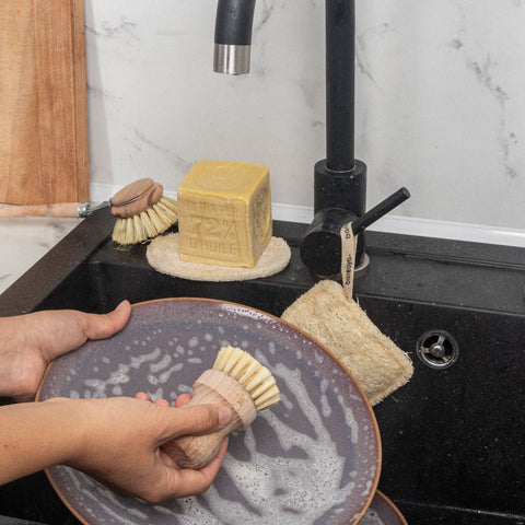 Rutina simplă, fără plastic, pentru o bucătărie curată (pe termen lung)