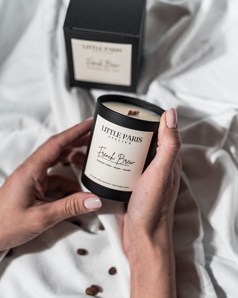 LUMÂNĂRI PARFUMATE & ODORIZANTE