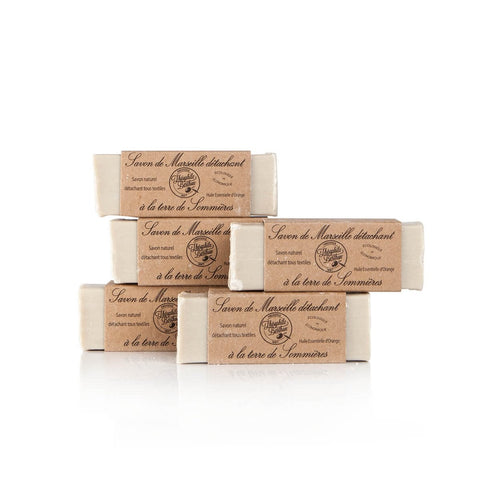 Săpun pentru scos pete înainte de spălare, cu Argilă de Sommières. 100 g