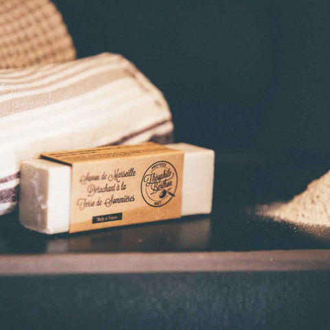 Săpun pentru scos pete înainte de spălare, cu Argilă de Sommières. 100 g