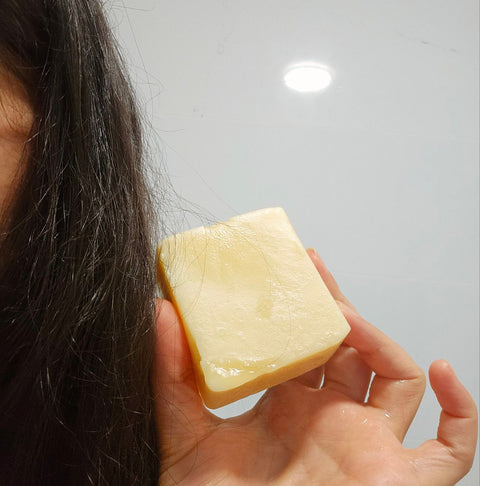 Șampon solid natural pentru păr cu lămâie