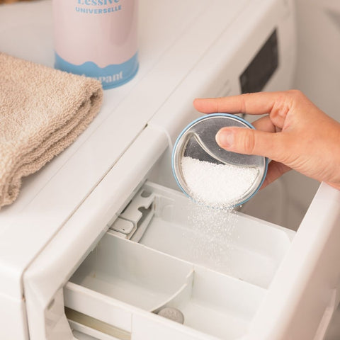 Reîncărcare Detergent pentru rufe, 94% ingrediente de origine naturală, 700 g